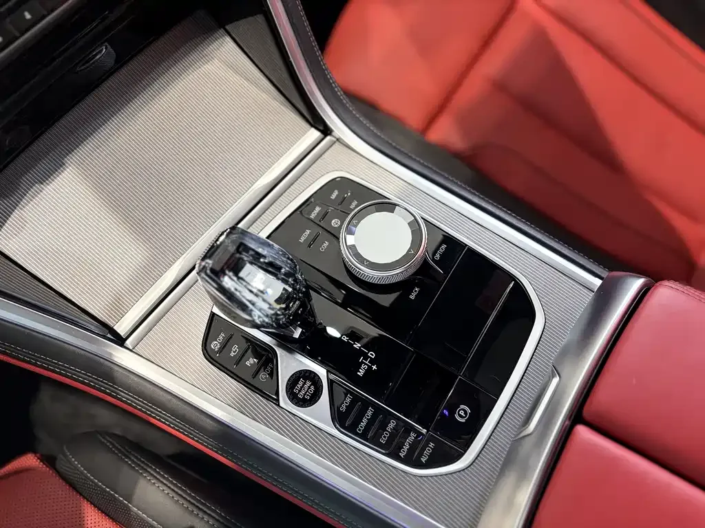 BMW 8 Series — фото 10
