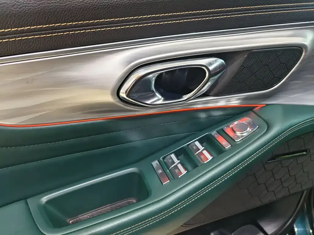 GAC Motor Trumpchi GS8 — фото 10