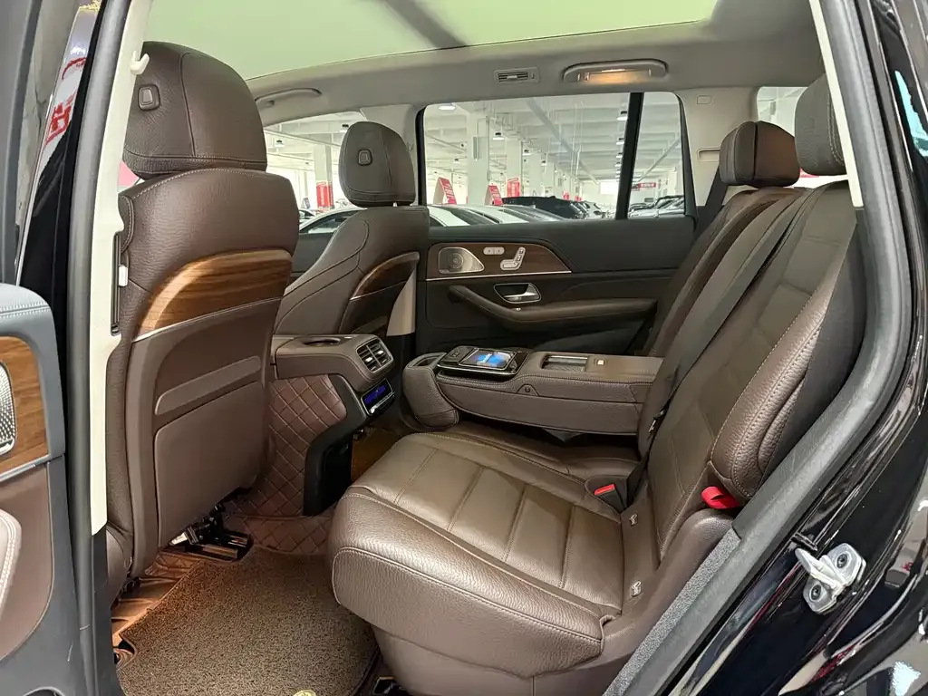 Mercedes-Benz GLS — фото 5