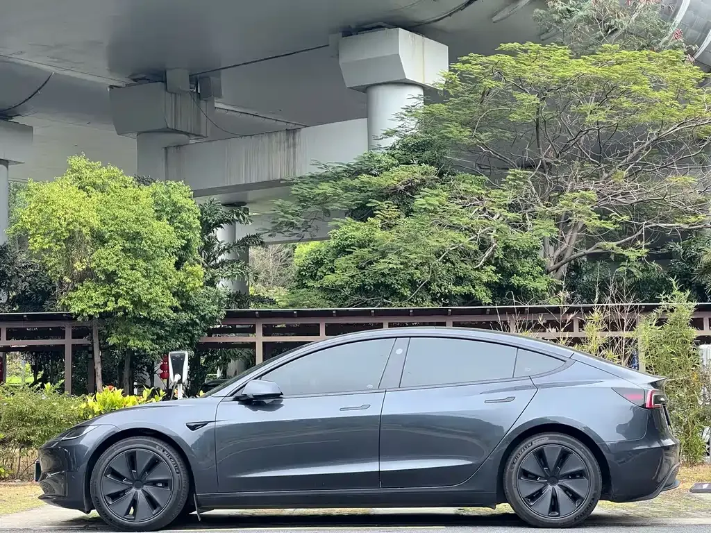 Tesla Model 3 2024 из CN, фото 10