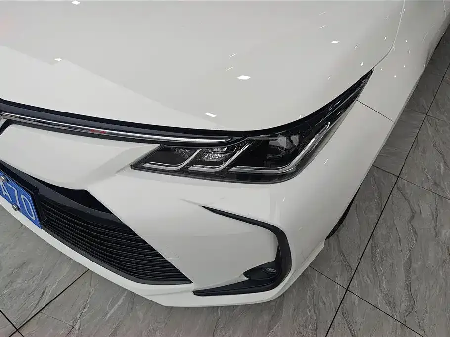 Toyota Corolla 2023 из CN, фото 10