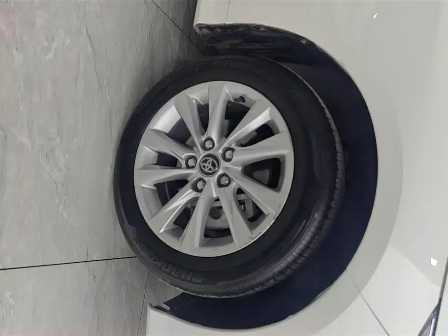 Toyota Corolla 2023 из CN, фото 4