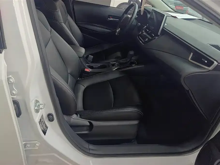Toyota Corolla 2023 из CN, фото 7