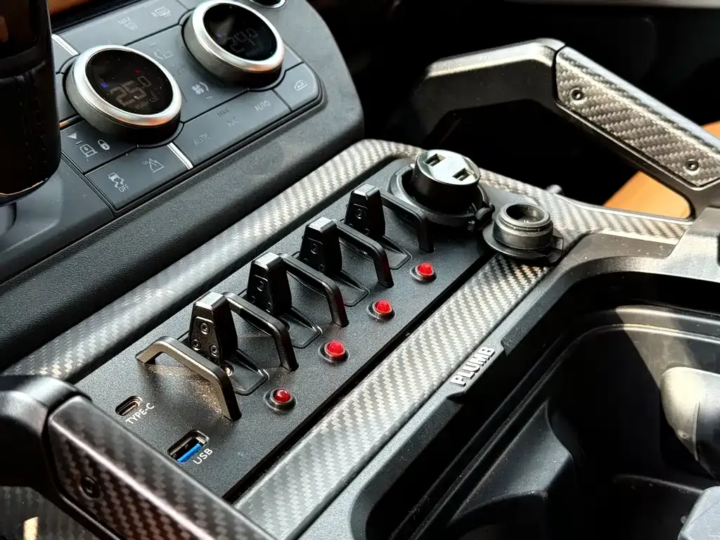 Land Rover Defender — фото 6