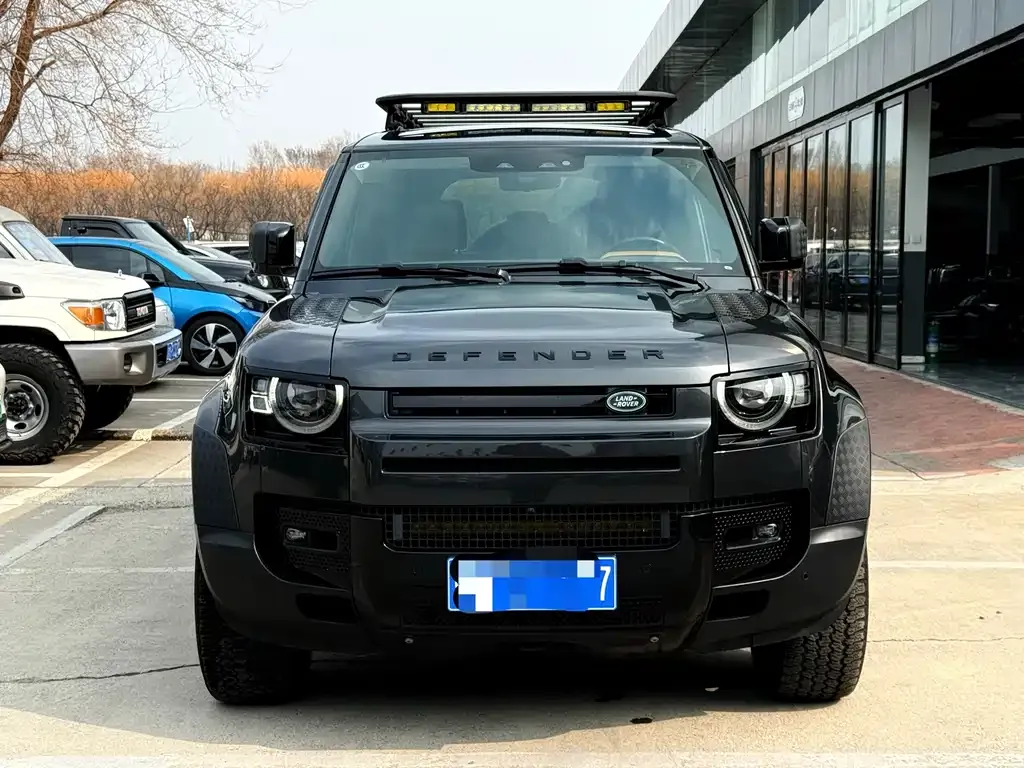 Land Rover Defender — фото 10