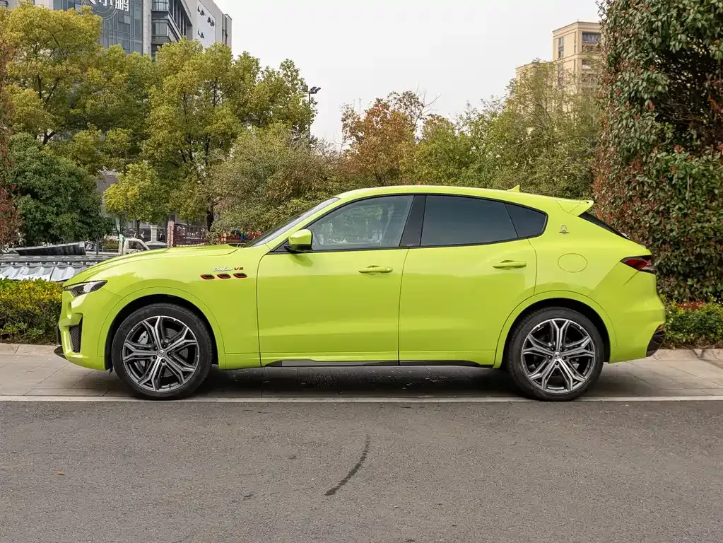 Maserati Levante — фото 3