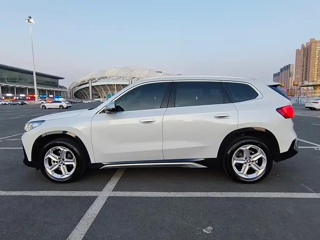 BMW X1 2024 из CN, фото 3