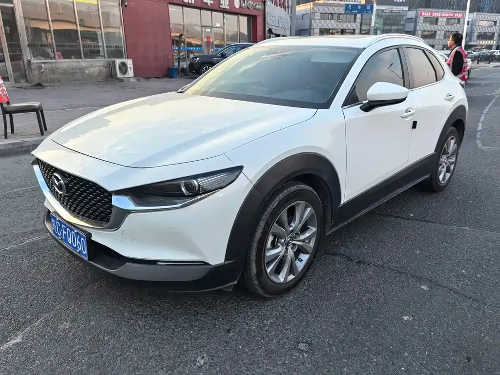 Mazda CX-30 — фото 1