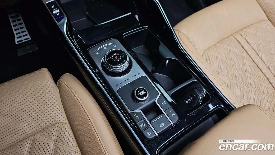Kia Sorento — фото 7