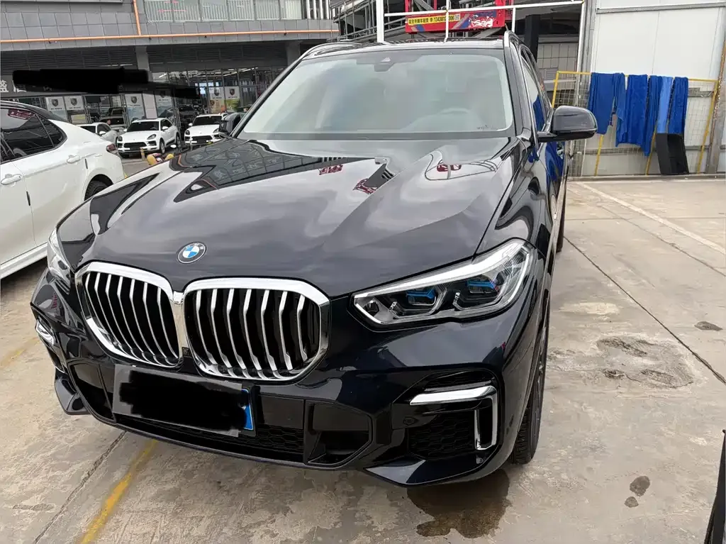 BMW X5 — фото 1
