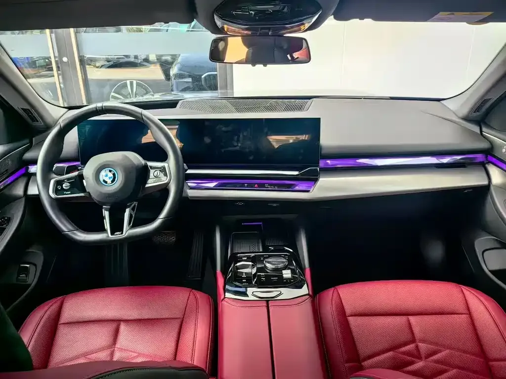 BMW i5 — фото 5
