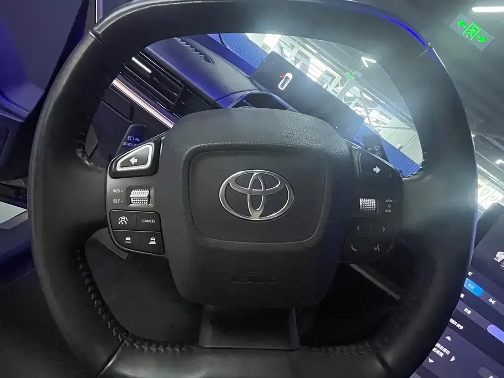 Toyota bZ3 2023 из CN, фото 5