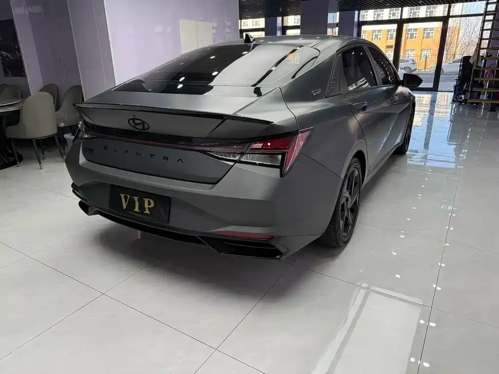 Hyundai Elantra — фото 4