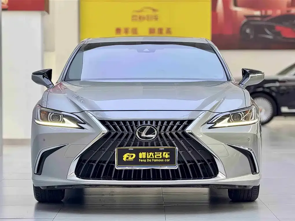 Lexus ES — фото 9