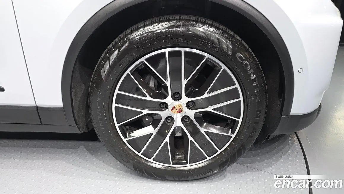 Porsche Macan 2025 из KR, фото 7