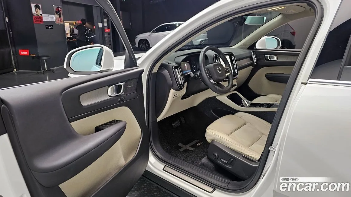 Volvo XC40 2023 из KR, фото 7