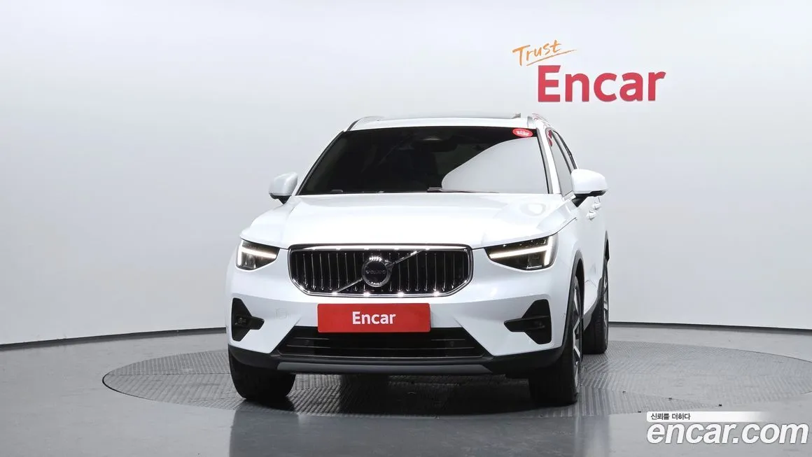 Volvo XC40 2023 из KR, фото 2