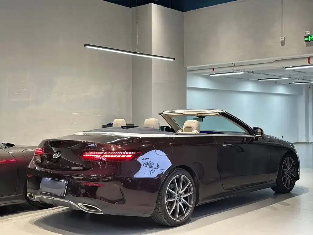 Mercedes-Benz E-Class (Import) 2021 из CN, фото 2