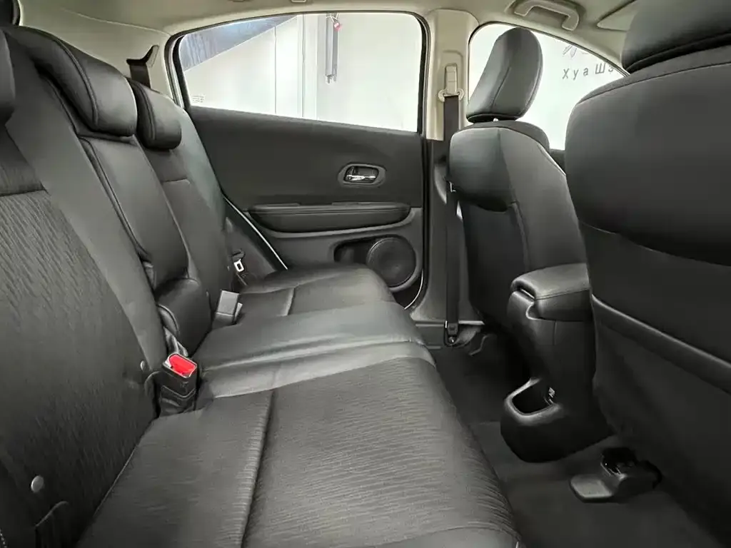 Honda Vezel 2023 из CN, фото 7
