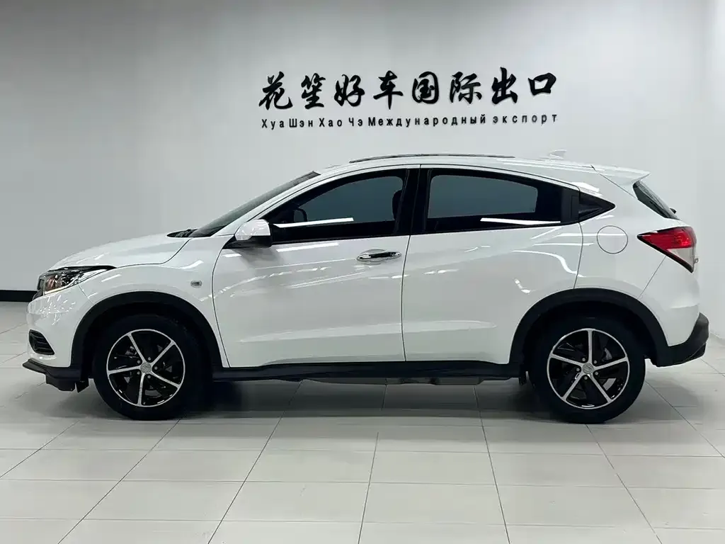 Honda Vezel 2023 из CN, фото 10