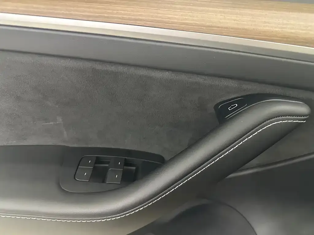 Tesla Model 3 2021 из CN, фото 2