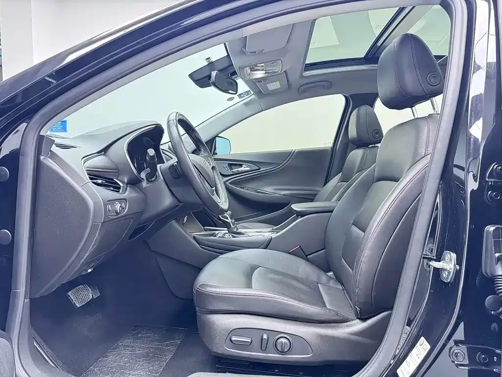 Chevrolet Malibu XL 2021 из CN, фото 2