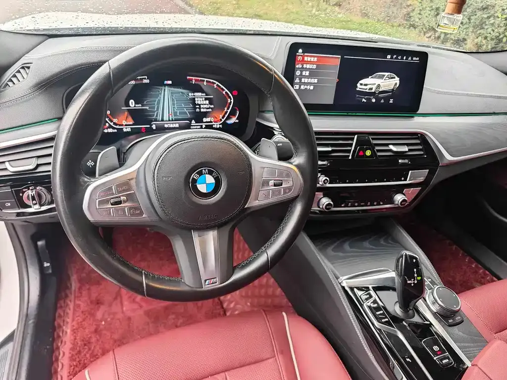 BMW 5 Series — фото 2