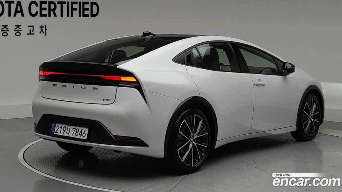 Toyota Prius 2025 из KR, фото 8
