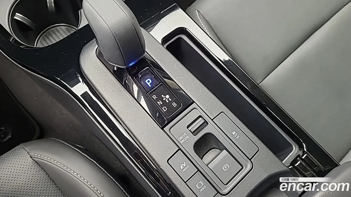 Toyota Prius 2025 из KR, фото 10