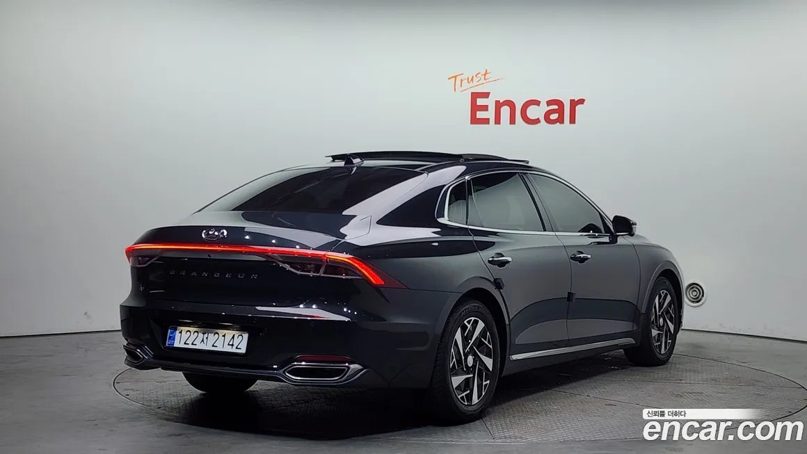 Hyundai Grandeur 2022 из KR, фото 5