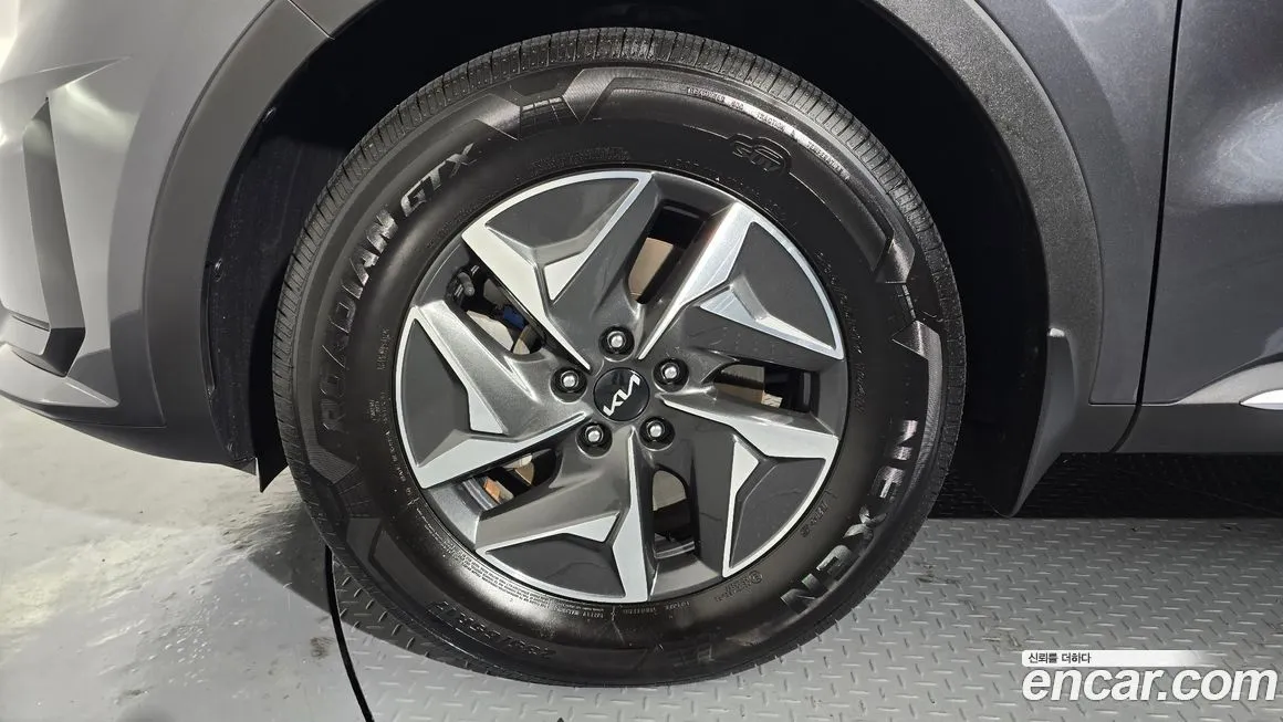 Kia Sorento — фото 6
