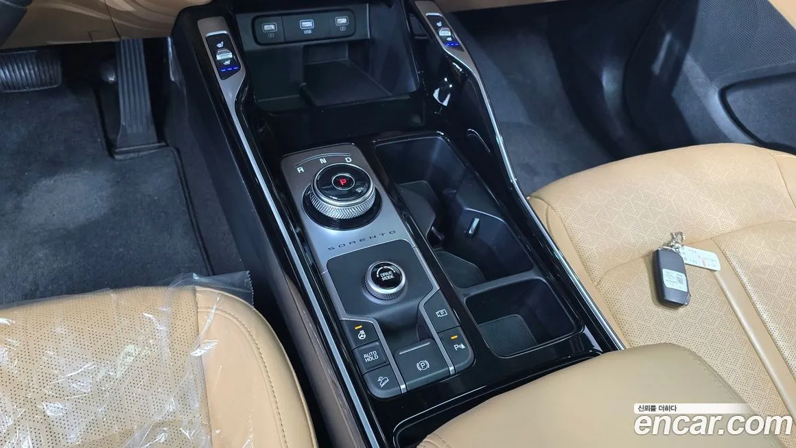 Kia Sorento — фото 8
