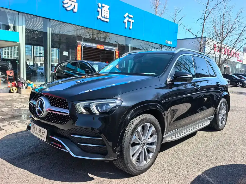 Mercedes-Benz GLE — фото 1