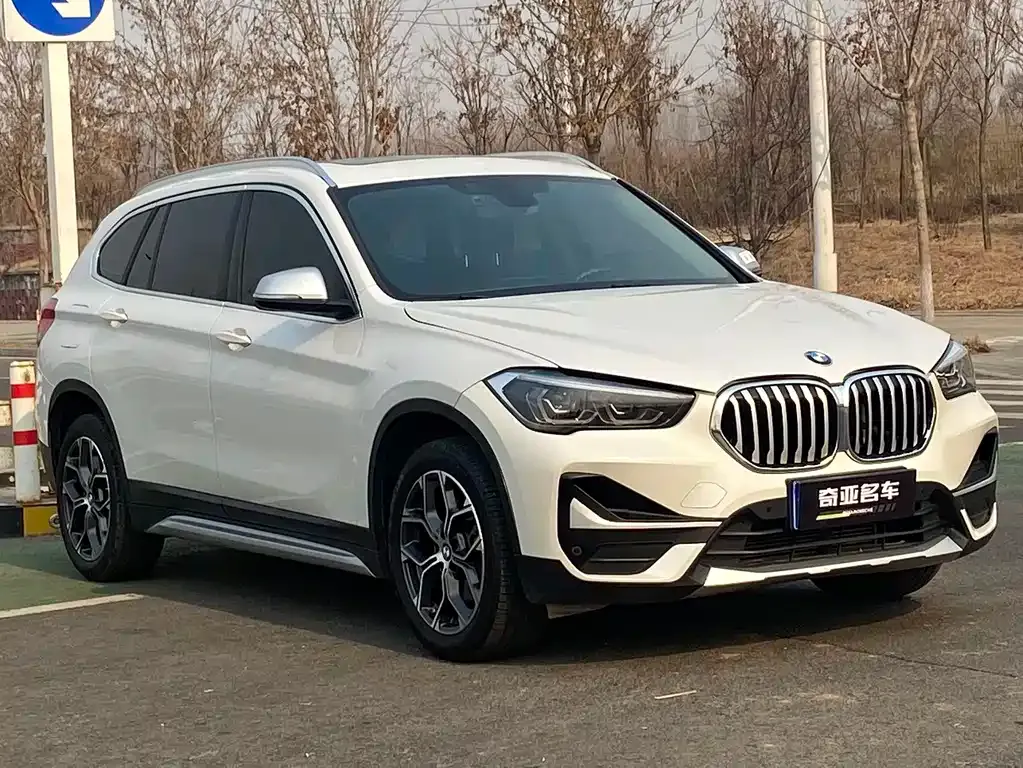 BMW X1 — фото 8
