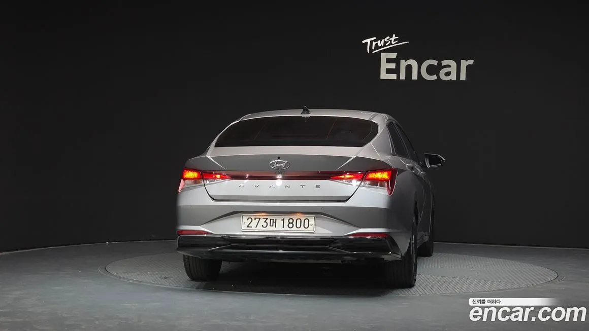 Hyundai AVANTE 2022 из KR, фото 2
