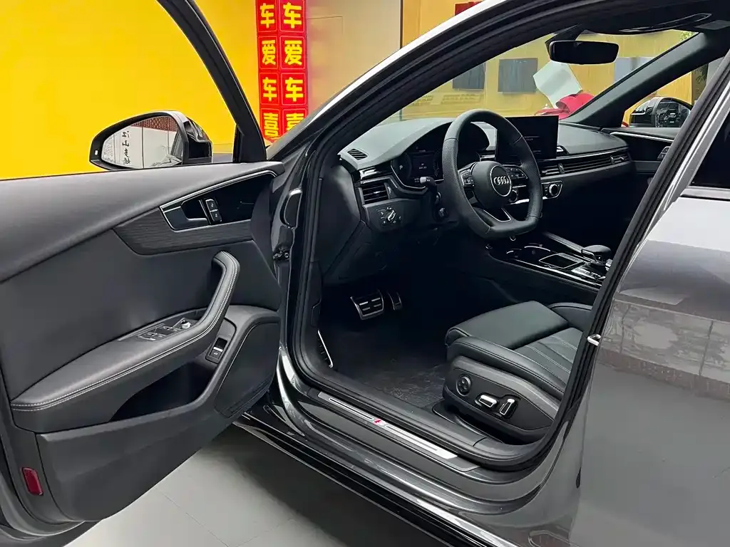 Audi A4L 2025 из CN, фото 9