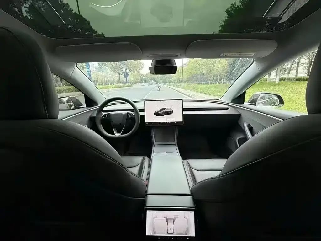 Tesla Model 3 — фото 5