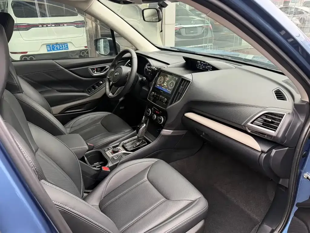 Subaru Forester 2022 из CN, фото 7