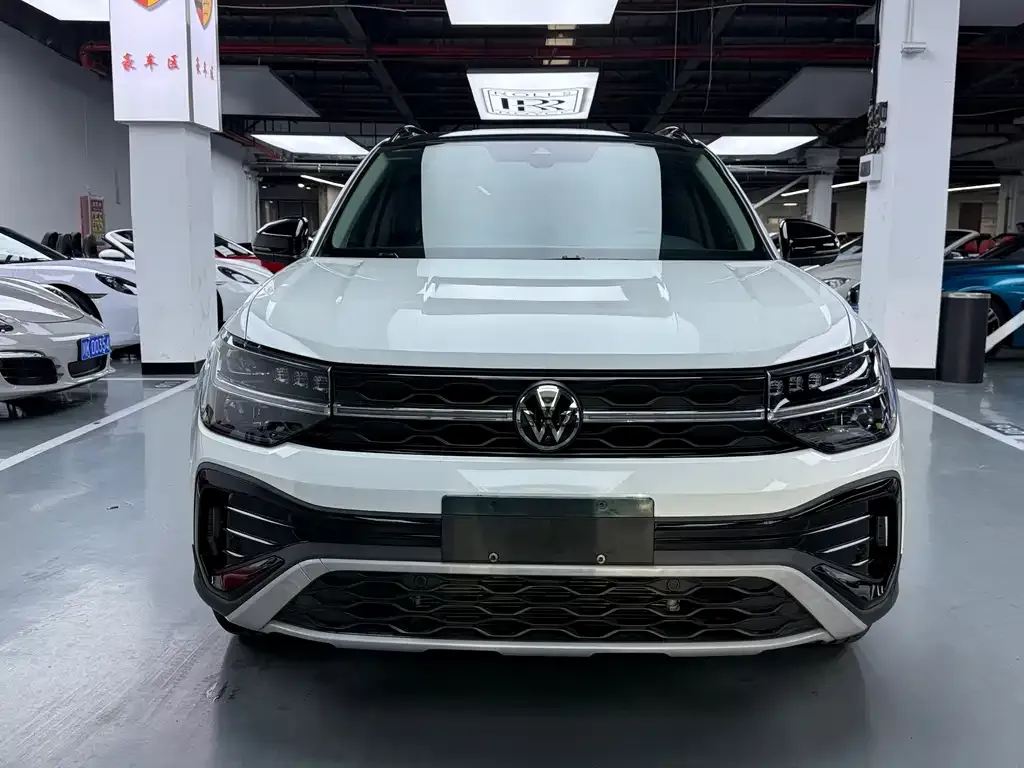 Volkswagen Tharu — фото 3