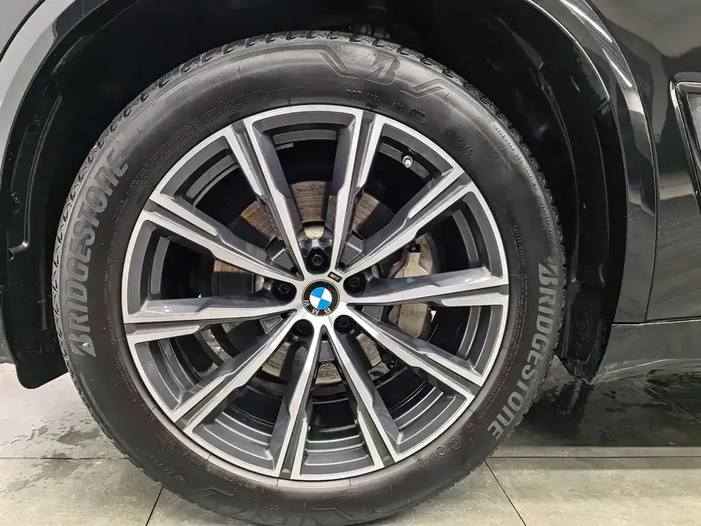 BMW X5 (Import) — фото 9