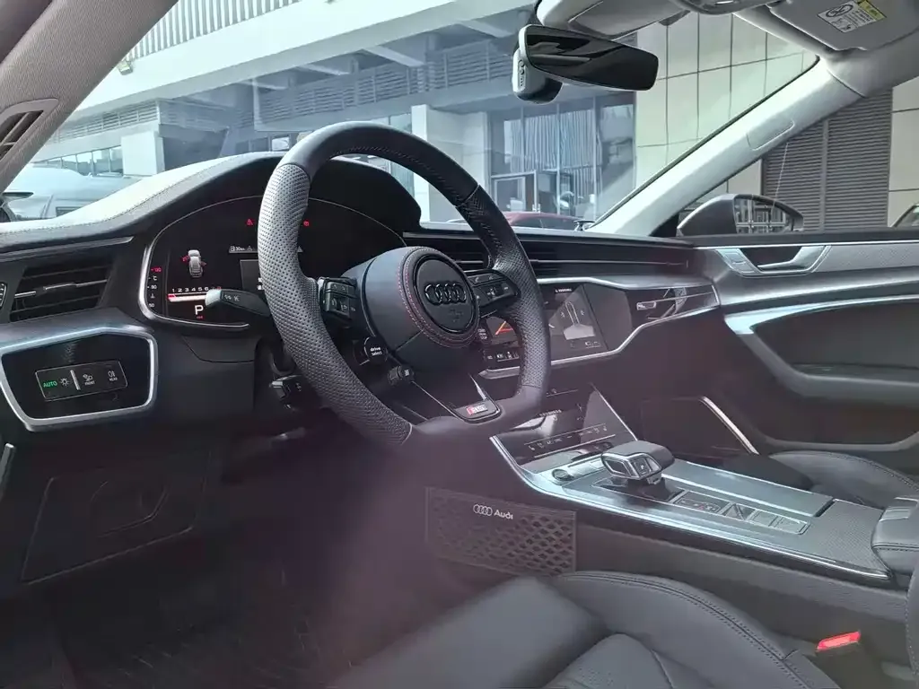 Audi A7 2023 из CN, фото 9