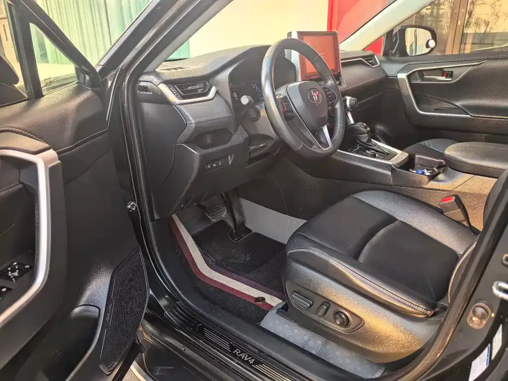 Toyota RAV4 Prime 2021 из CN, фото 3