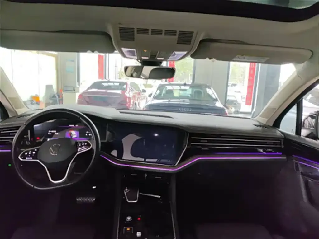 Volkswagen Touareg 2023 из CN, фото 3