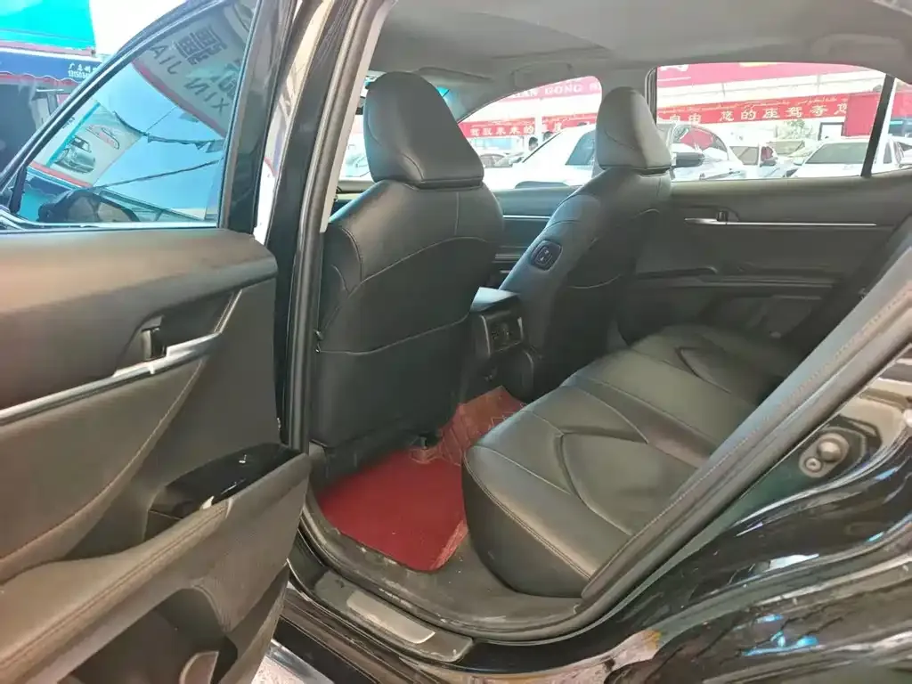 Toyota Camry 2021 из CN, фото 3