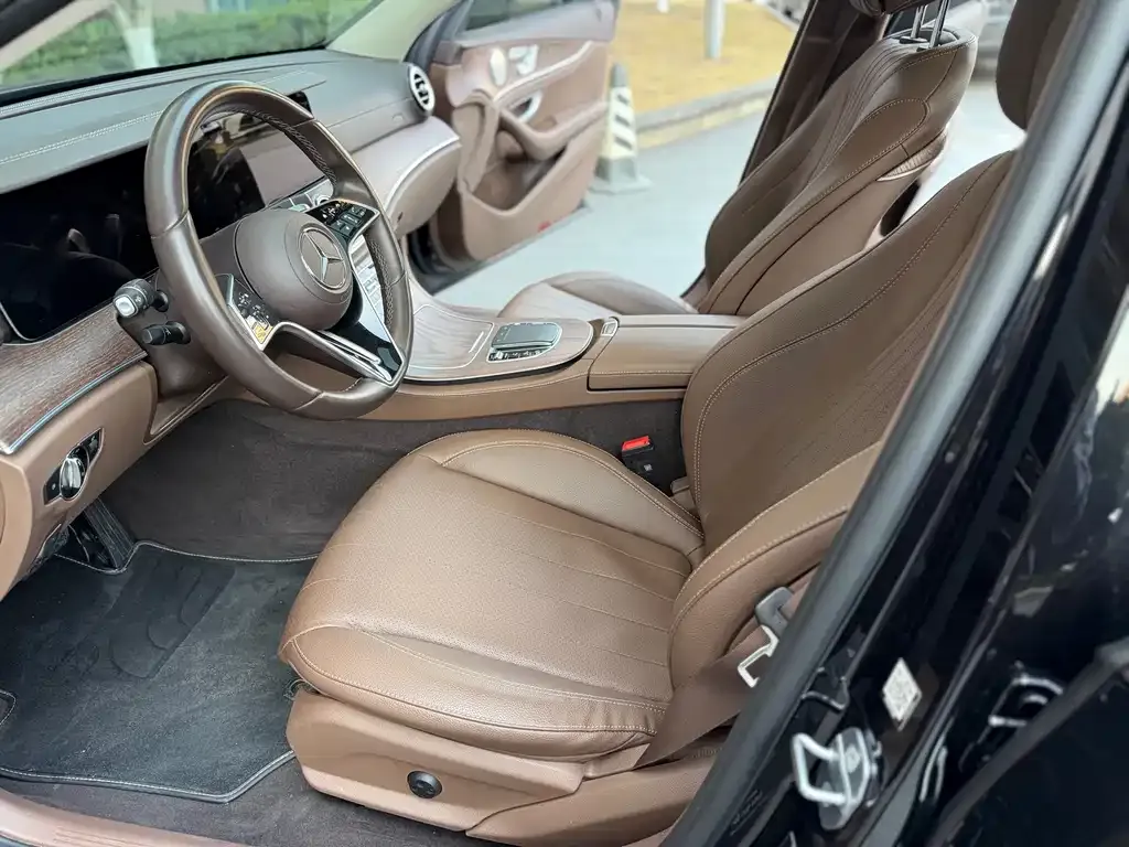 Mercedes-Benz E-Class 2023 из CN, фото 4