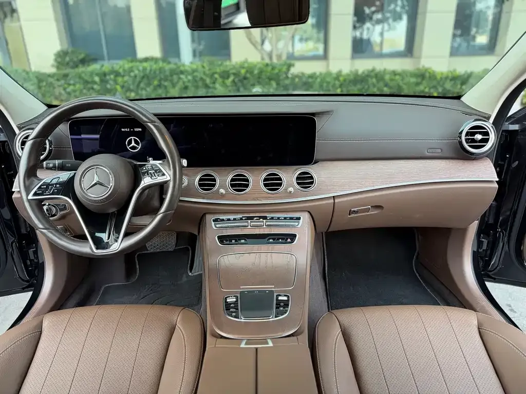 Mercedes-Benz E-Class 2023 из CN, фото 6