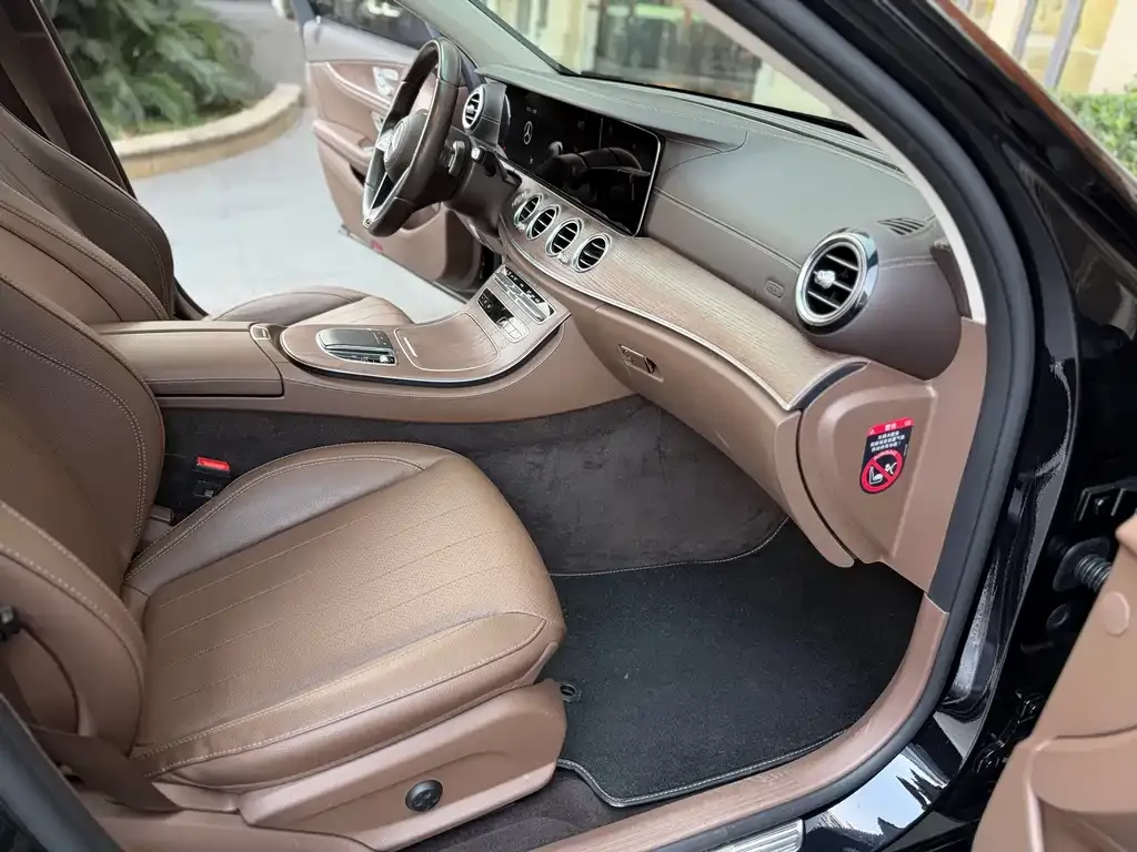 Mercedes-Benz E-Class 2023 из CN, фото 7