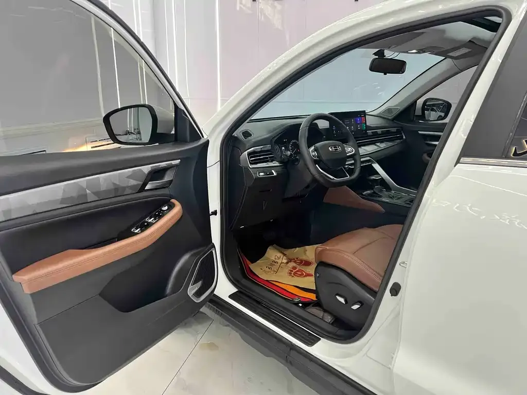 Geely Vision X6 — фото 9