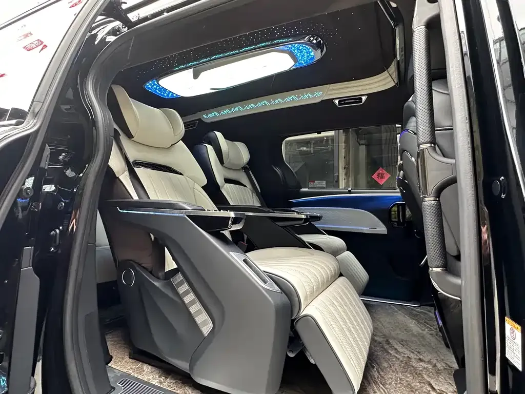 Toyota Sienna 2025 из CN, фото 7
