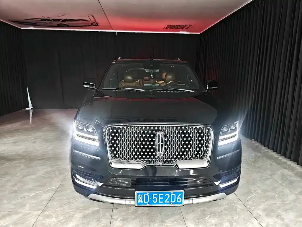 Lincoln Navigator 2021 из CN, фото 2